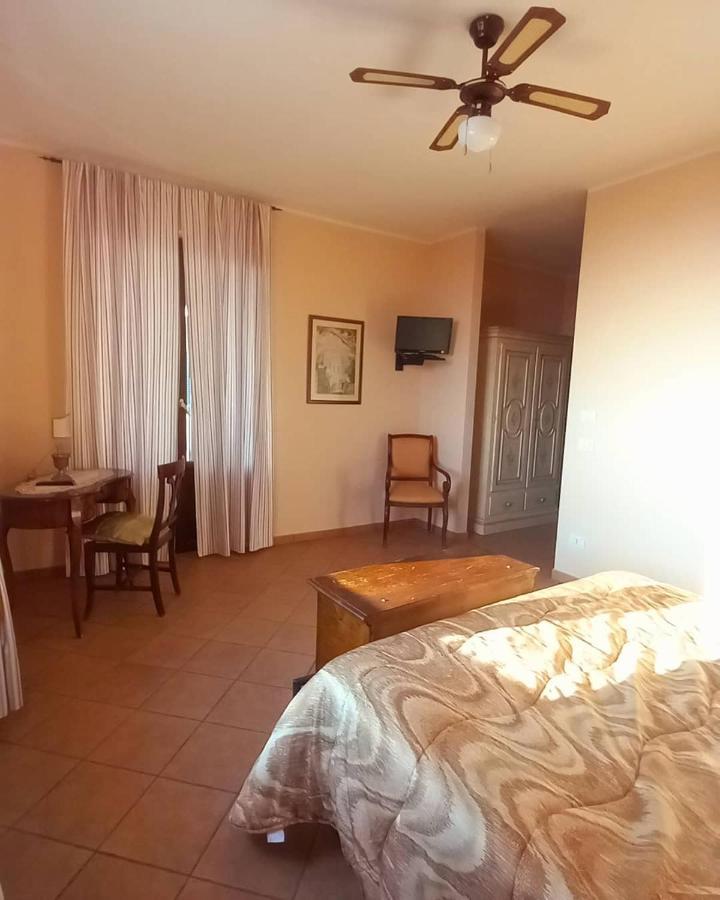 Il Girasole Hotel Strevi Ngoại thất bức ảnh